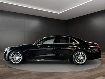 MERCEDES-BENZ S 400d 4M AMG Digital-Light Pano Burm Head-Up