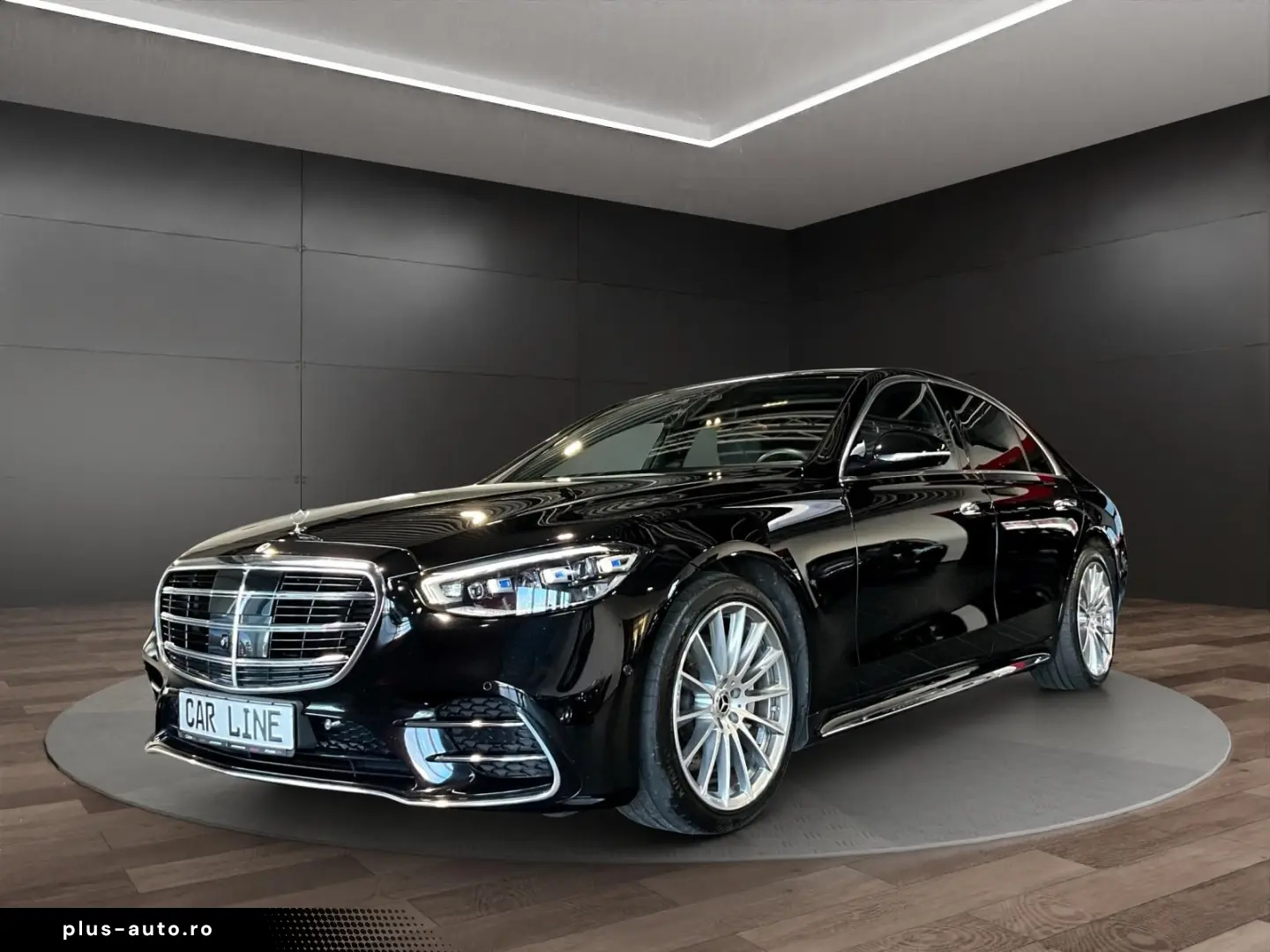 MERCEDES-BENZ S 400d 4M AMG Digital-Light Pano Burm Head-Up