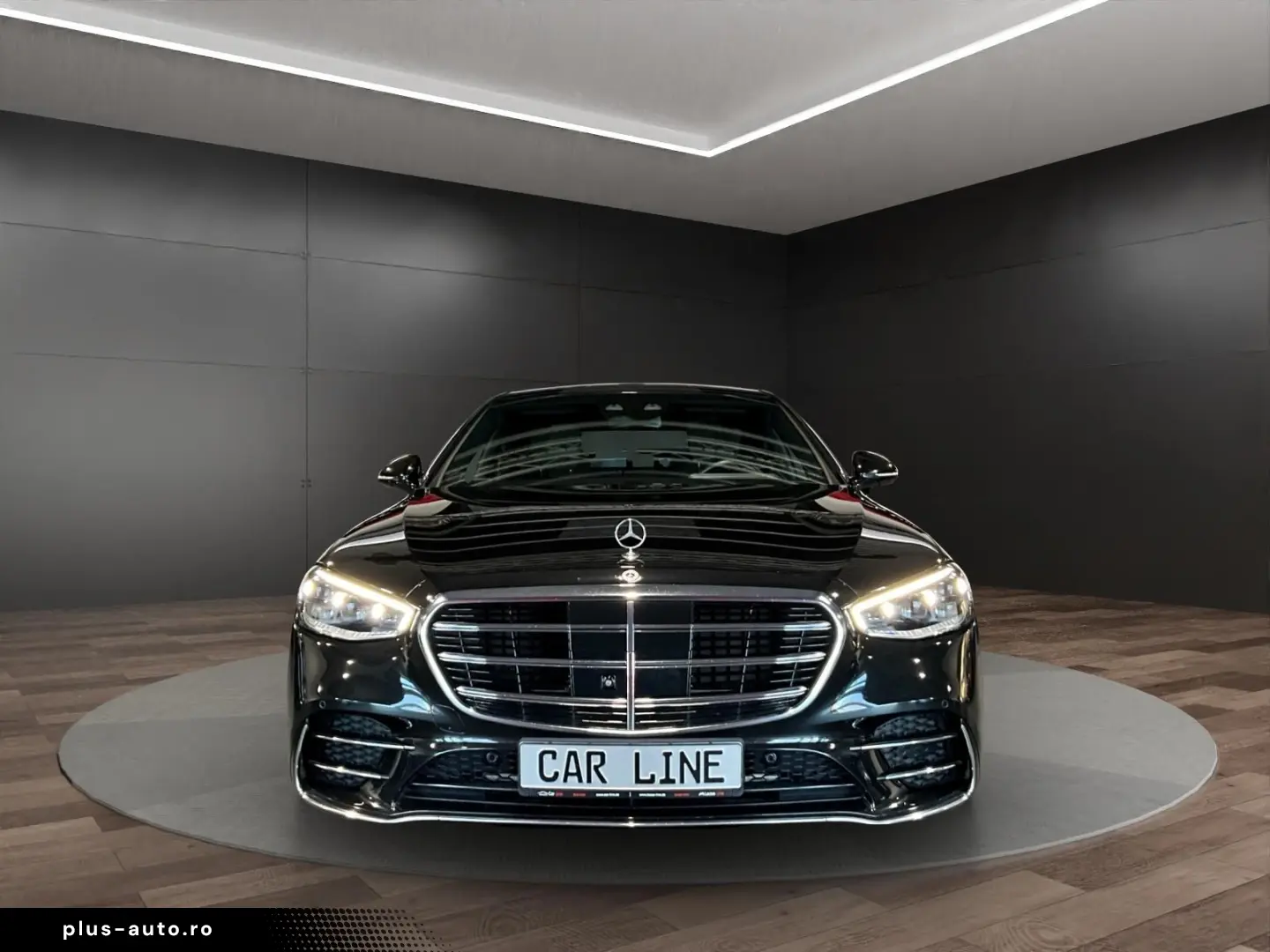 MERCEDES-BENZ S 400d 4M AMG Digital-Light Pano Burm Head-Up
