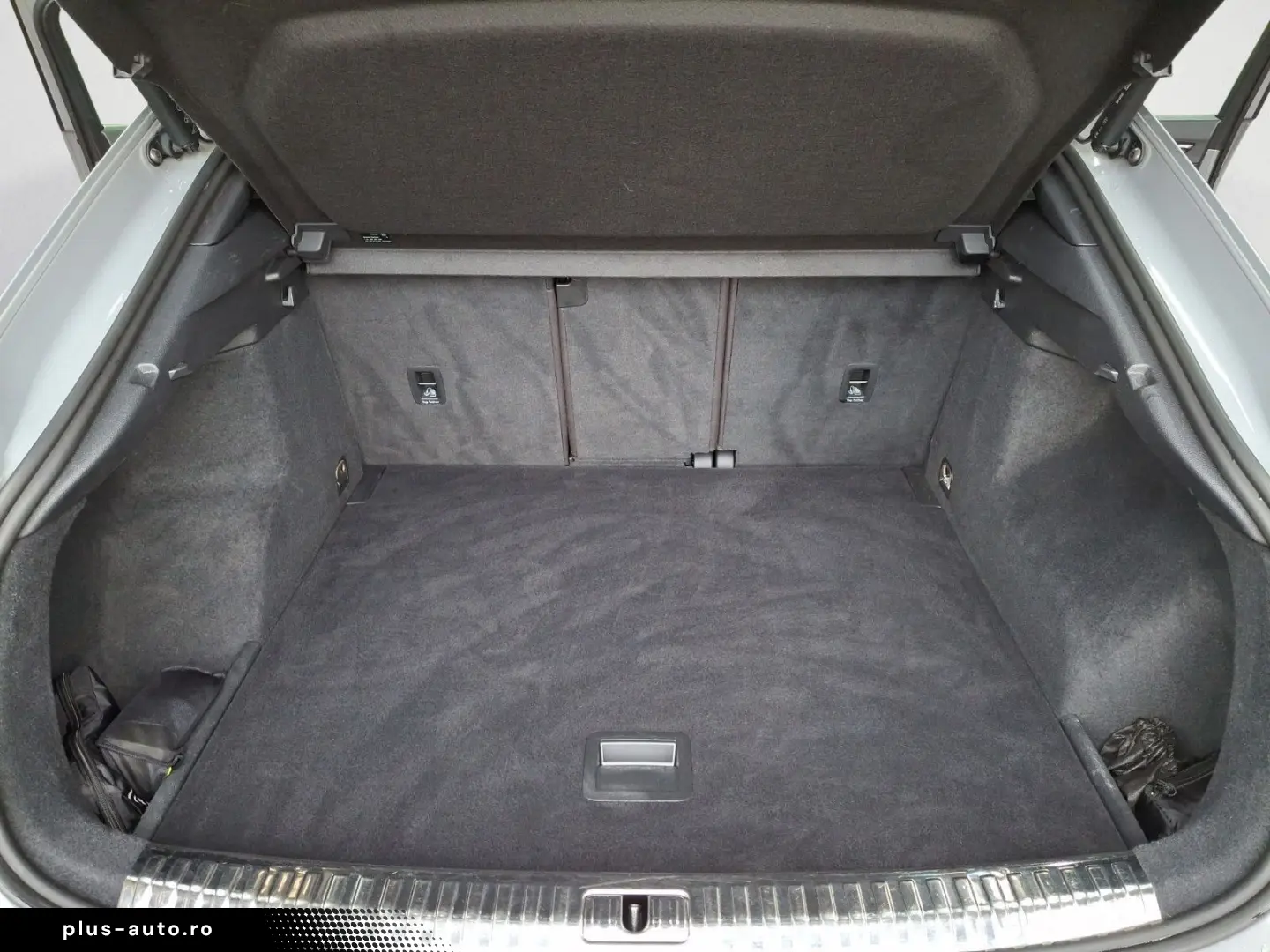 AUDI RS Q3 Sportback 294(400) kW(PS) S t