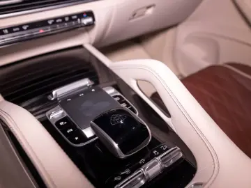 Mercedes-Benz GLS 600