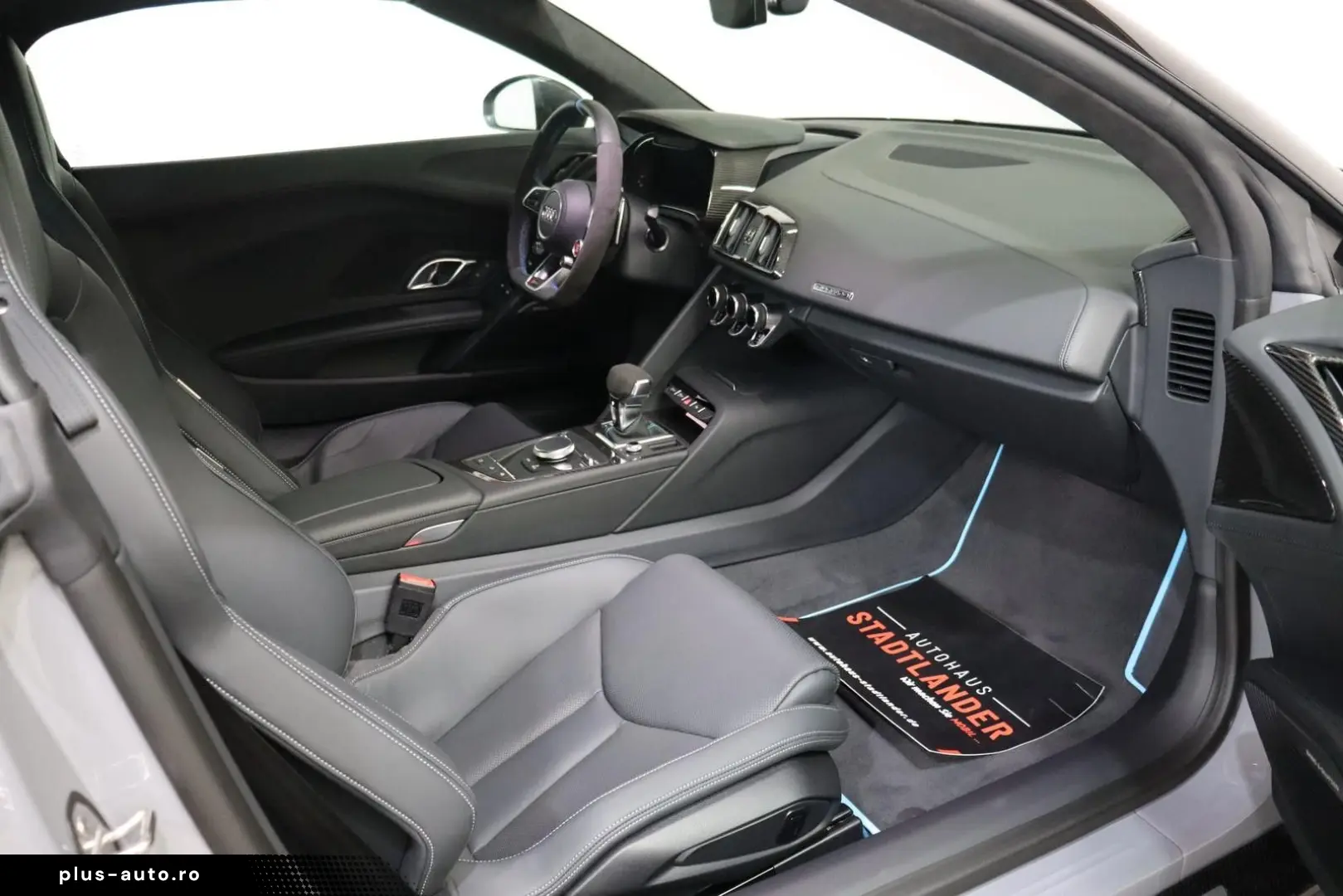 AUDI R8 Spyder 5.2 FSI V10 quattro performance