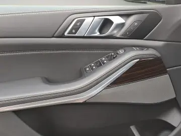 BMW X5 xDrive30d M Sport AHK Harman K camera LED