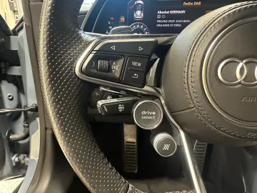 AUDI R8 5.2 V10 quattro Spyder Nappa Garantie B&O