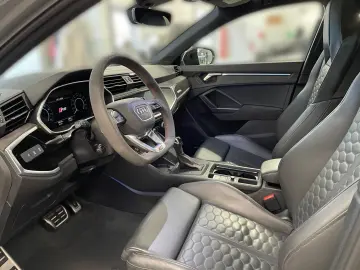 AUDI RS Q3 Sportback TFSI quattro  AHK 280 KM H PANO