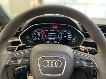 AUDI RS Q3 Sportback TFSI quattro  AHK 280 KM H PANO