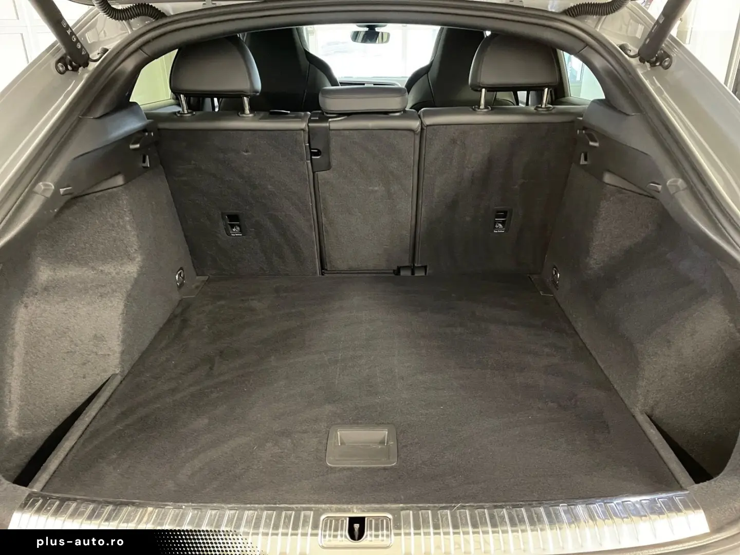 AUDI RS Q3 Sportback TFSI quattro  AHK 280 KM H PANO