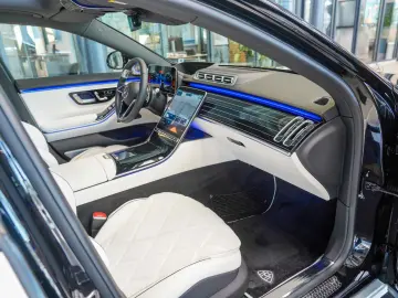 MERCEDES-BENZ S 680 Maybach High-End Interieur-Paket