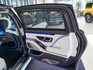 MERCEDES-BENZ S 680 Maybach High-End Interieur-Paket
