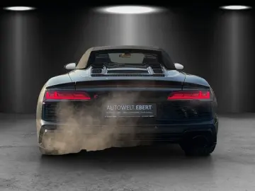 AUDI R8 Spyder 5.2 FSI Performance