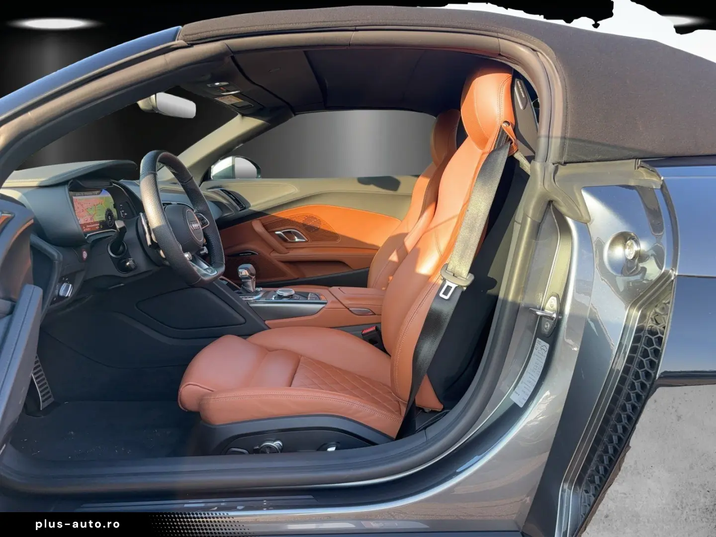 AUDI R8 Spyder 5.2 FSI Performance