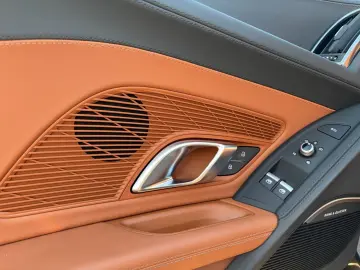 AUDI R8 Spyder 5.2 FSI Performance