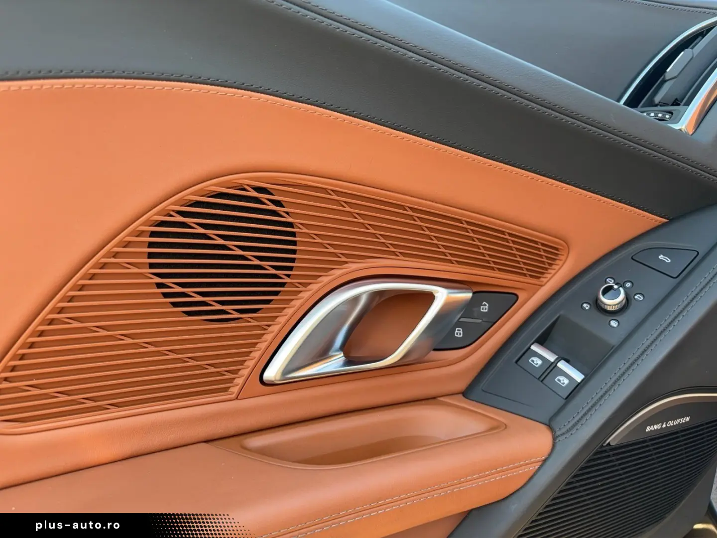 AUDI R8 Spyder 5.2 FSI Performance