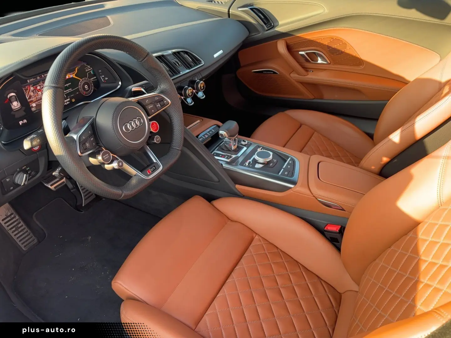 AUDI R8 Spyder 5.2 FSI Performance