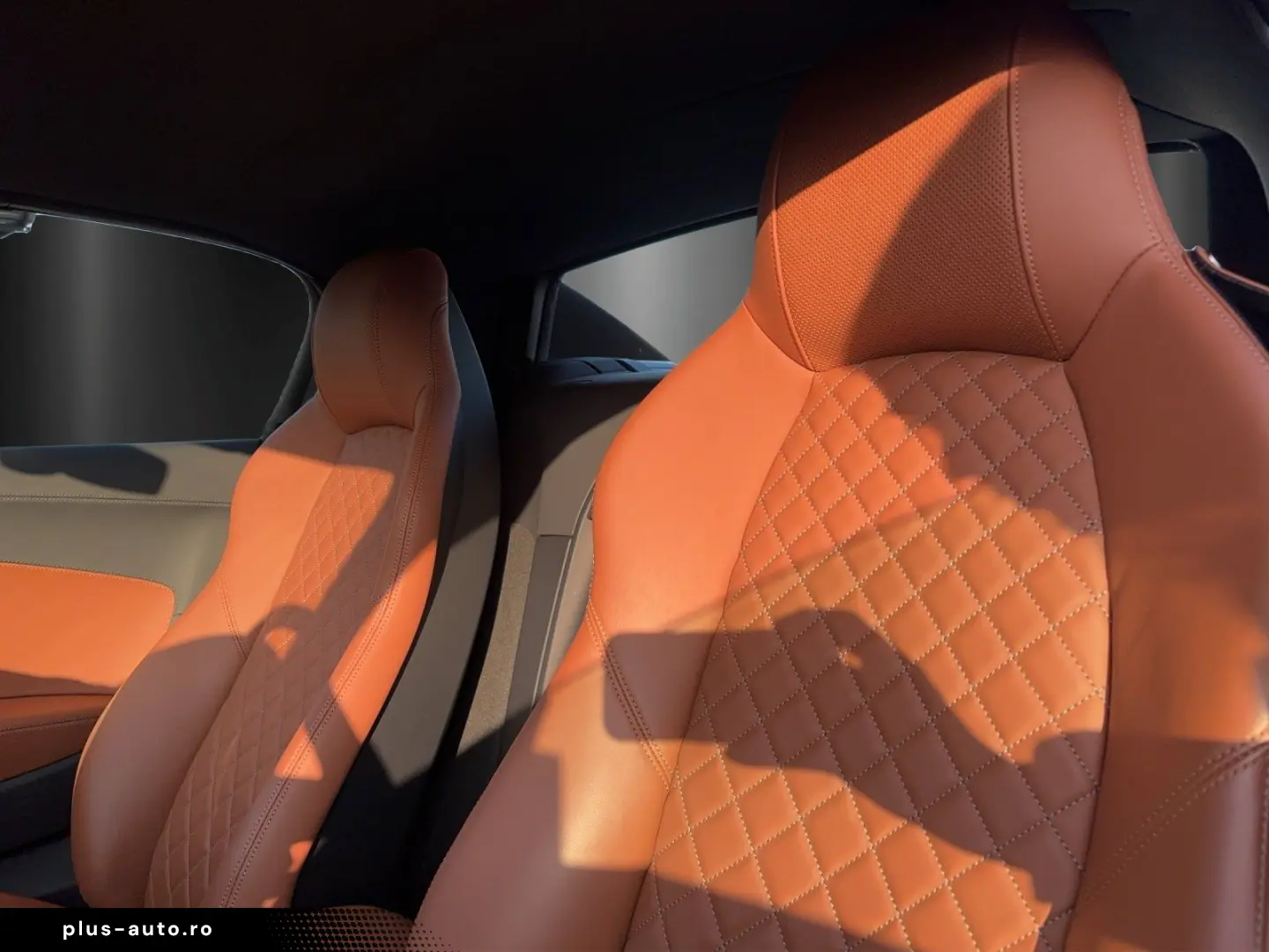 AUDI R8 Spyder 5.2 FSI Performance