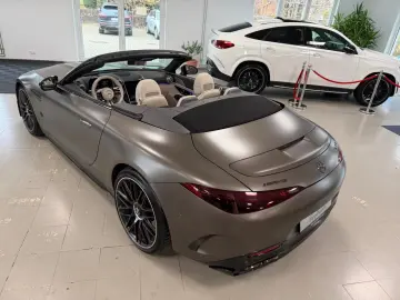 MERCEDES-BENZ SL 63 AMG Designo Carbon Ceramic