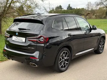 BMW X3 xDrive 30 i M Sport Pano Standhzg AHK HeadUp