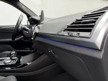 BMW X3 xDrive 30 i M Sport Pano Standhzg AHK HeadUp