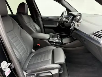 BMW X3 xDrive 30 i M Sport Pano Standhzg AHK HeadUp