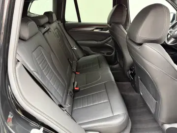 BMW X3 xDrive 30 i M Sport Pano Standhzg AHK HeadUp