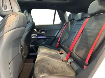 MERCEDES-BENZ GLC300 4matic AMG AMG MBUX Burm Night AHK Pano