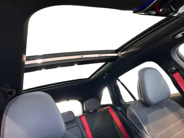 MERCEDES-BENZ GLC300 4matic AMG AMG MBUX Burm Night AHK Pano