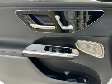 MERCEDES-BENZ GLC300 4matic AMG AMG MBUX Burm Night AHK Pano