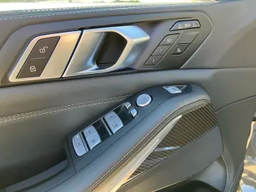 BMW X7 xDrive40i M Sport Pro Pano Sky DA Pro 23´´ ST