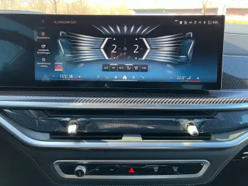 BMW X7 xDrive40i M Sport Pro Pano Sky DA Pro 23´´ ST