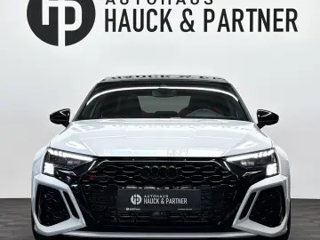 AUDI RS3 Lim  Matrix Pano Sport-AGA B&O Ambiente H-Up