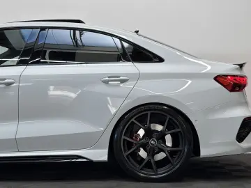 AUDI RS3 Lim  Matrix Pano Sport-AGA B&O Ambiente H-Up