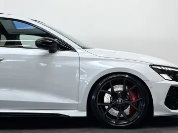 AUDI RS3 Lim  Matrix Pano Sport-AGA B&O Ambiente H-Up