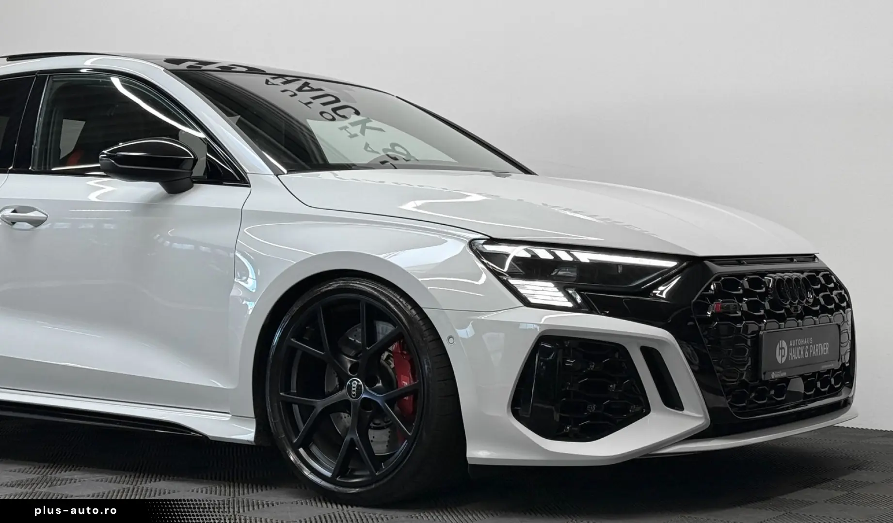 AUDI RS3 Lim  Matrix Pano Sport-AGA B&O Ambiente H-Up