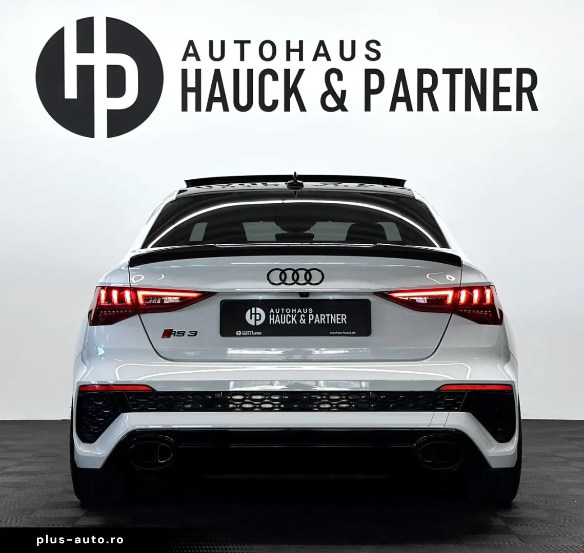 AUDI RS3 Lim  Matrix Pano Sport-AGA B&O Ambiente H-Up