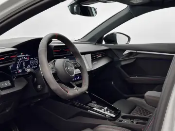 AUDI RS3 Lim  Matrix Pano Sport-AGA B&O Ambiente H-Up