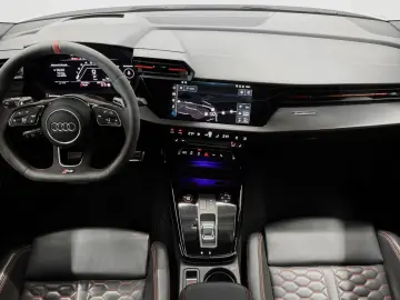 AUDI RS3 Lim  Matrix Pano Sport-AGA B&O Ambiente H-Up