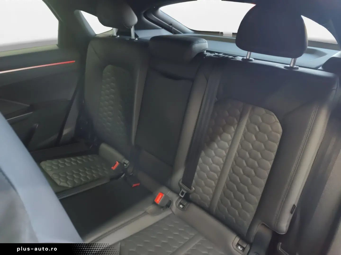 AUDI RS Q3 Sportback 2.5 TFSI quattro Matrix 280 km h