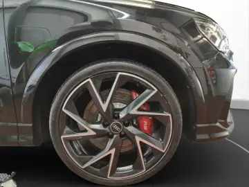 AUDI RS Q3 Sportback 2.5 TFSI quattro Matrix 280 km h