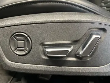 AUDI RS 6 Avant 360 3xKlima ACC AUT Akustikglas Kam.