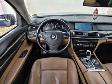 BMW SERIA 7   An 2009   Motor 3 0