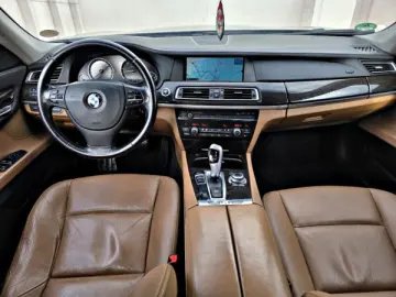 BMW SERIA 7   An 2009   Motor 3 0