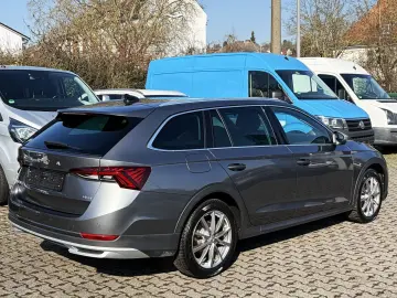 SKODA Octavia Combi Scout 4x4