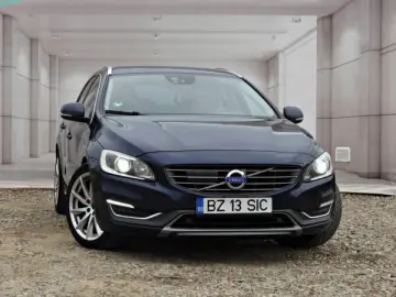Volvo V60 D4   An 2015   Motor 2 0