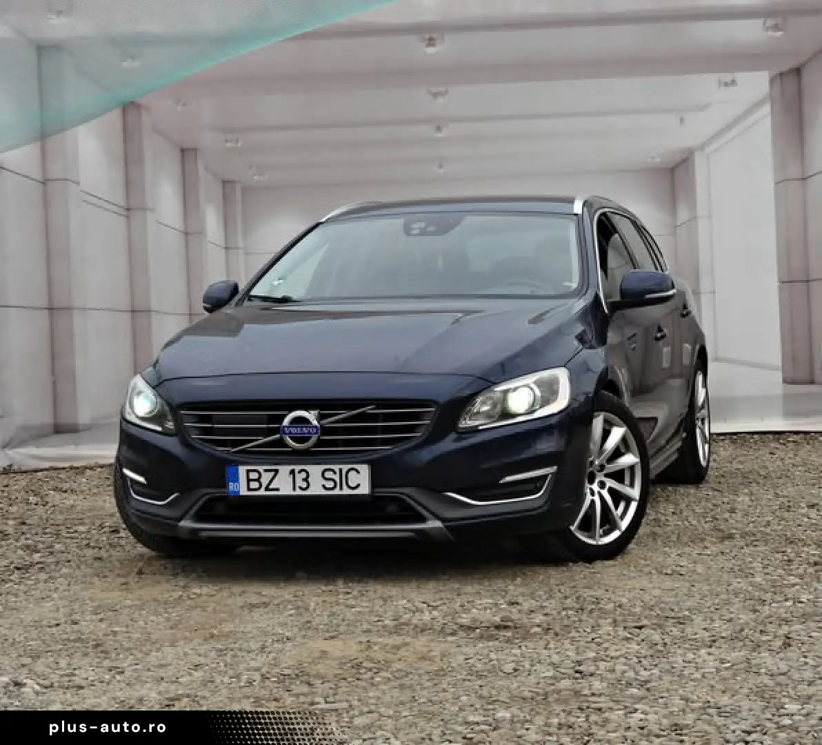 Volvo V60 D4   An 2015   Motor 2 0