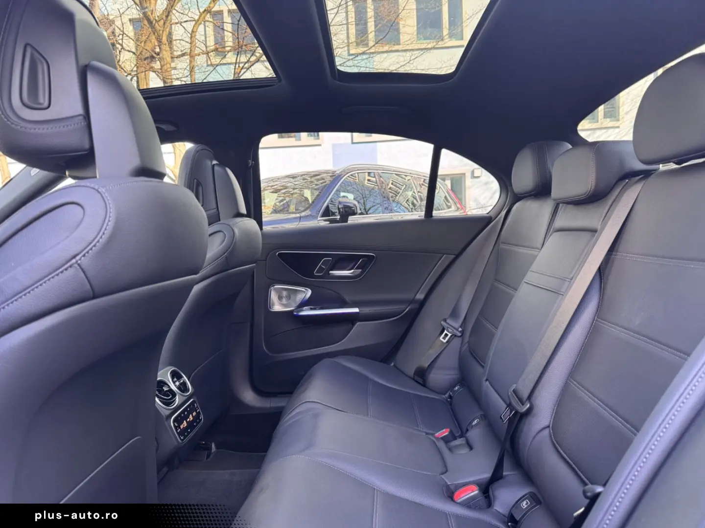 MERCEDES-BENZ C 300 Lim. 4Matic AMG Line HUD PANO 360  AHK