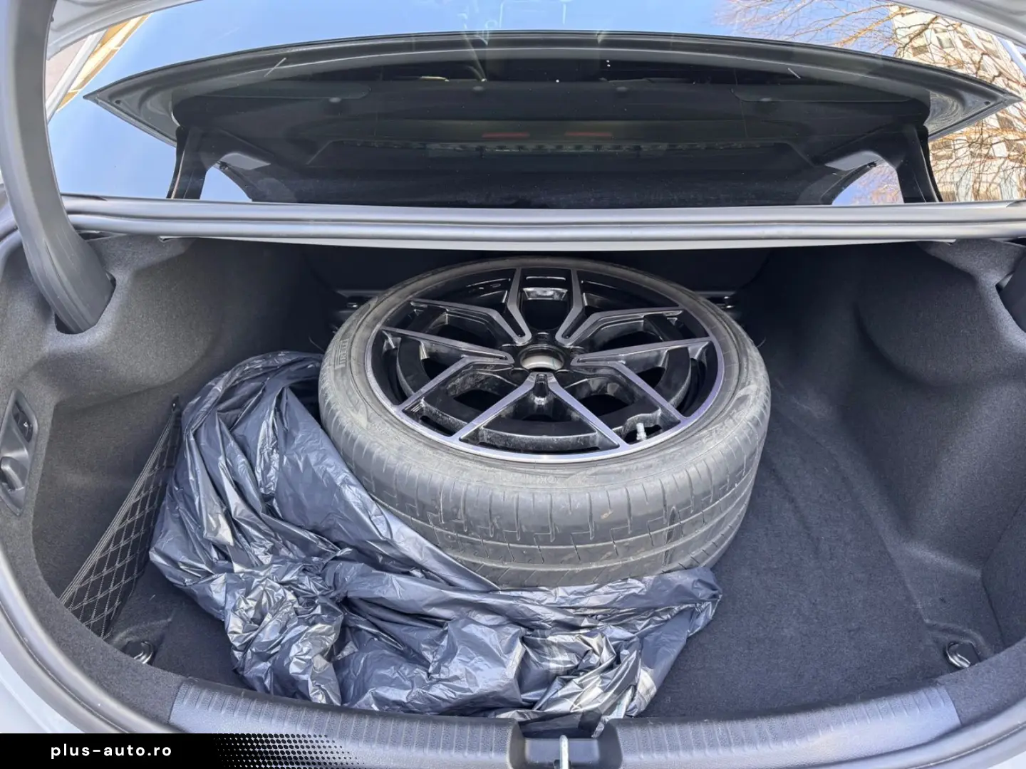 MERCEDES-BENZ C 300 Lim. 4Matic AMG Line HUD PANO 360  AHK