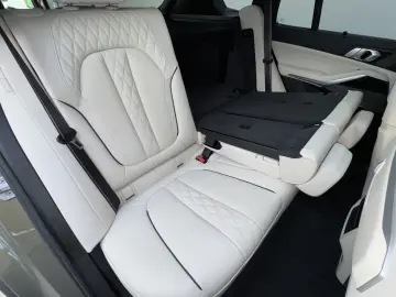 BMW X5 xDr30d M Sport Pro Individual Sky 22