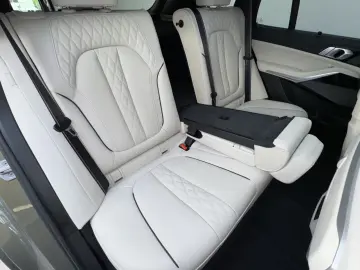 BMW X5 xDr30d M Sport Pro Individual Sky 22