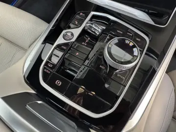 BMW X5 xDr30d M Sport Pro Individual Sky 22