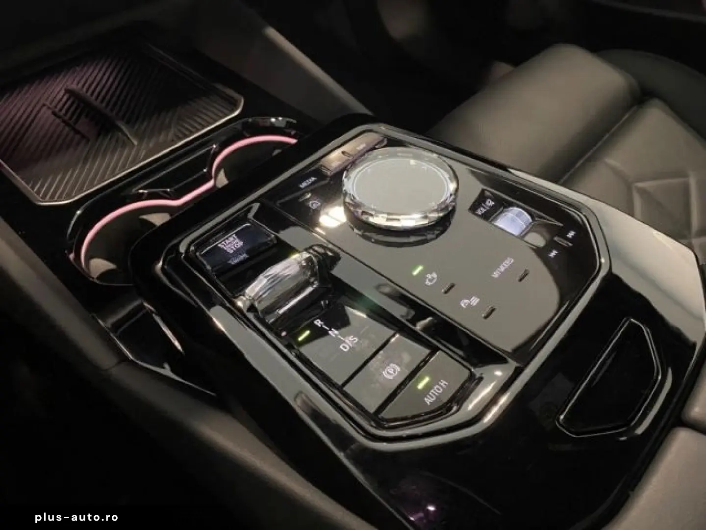 BMW 550 e xDrive M Sport 20 ; IconGl Pano B&W KomfSi